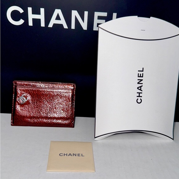 CHANEL Metallic Red Card holder - Picture 13 of 13